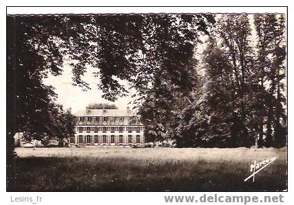 CPA - 2 - VALMONT - CHATEAU DE L'ABBAYE - VUE PRISE DU PARC - MARCO - Valmont