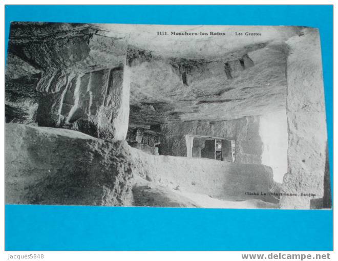 17) Meschers-les Bains-n° 1121--les  Grottes----tres Belle Carte--bon état - Meschers