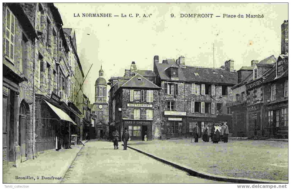 DOMFRONT - Place Du Marché - Domfront