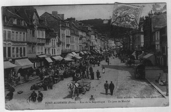 PONT AUDEMER LE MARCHE RUE DE LA REPUBLIQUE - Pont Audemer