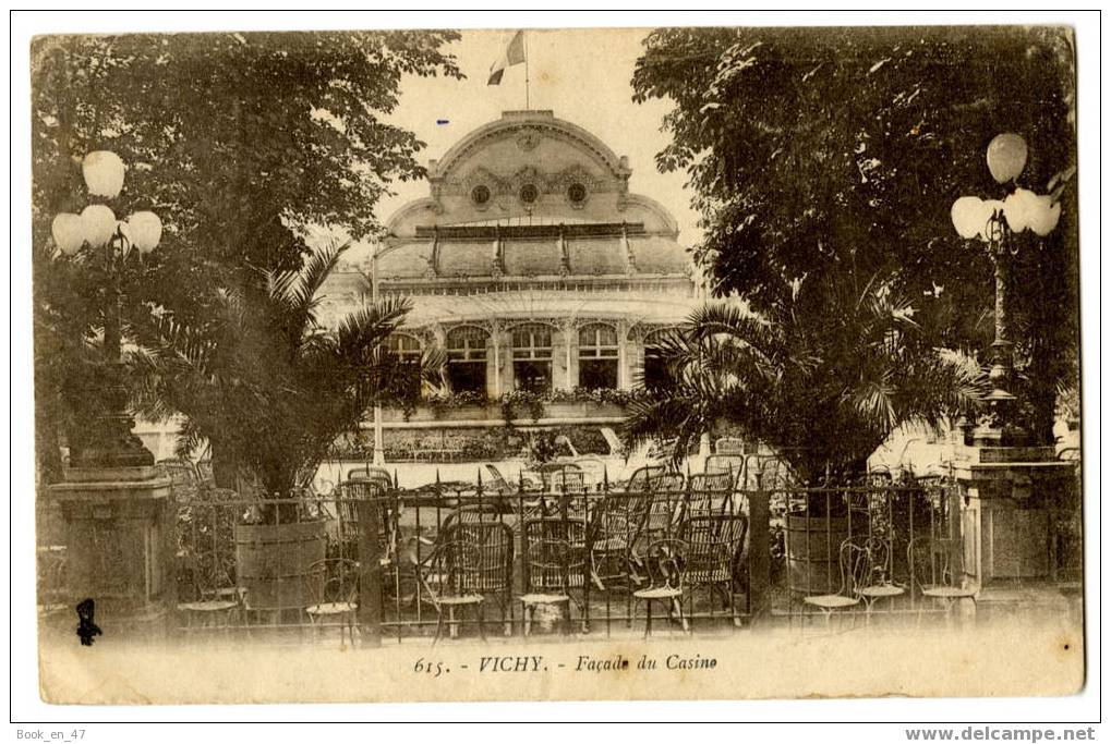 {27756} 03 Allier Vichy , Façade Du Casino . Circulée En 1920 - Casinos