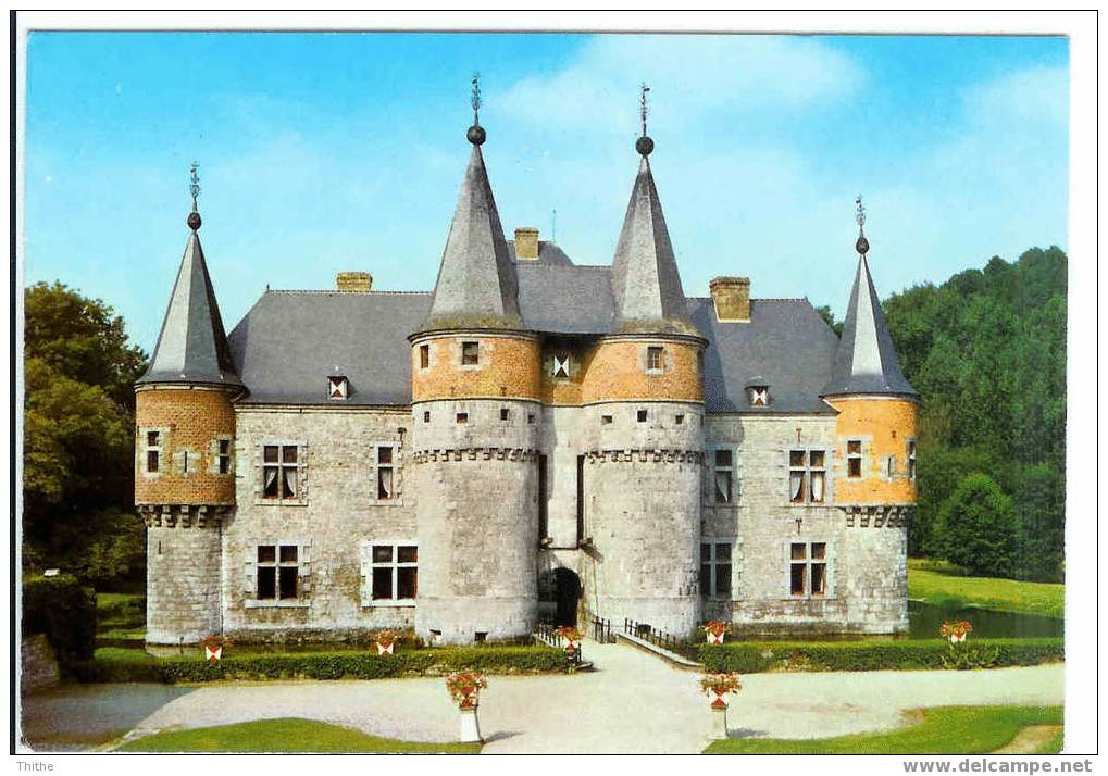 SPONTIN Château Féodal - Façade Principale - Yvoir