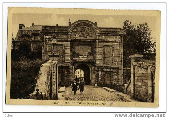 Maubeuge Porte De Mons Animée - Maubeuge