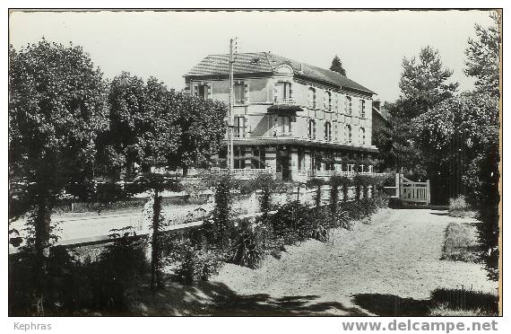 TESSE LA MADELEINE : L'Hotel Mont-fleuri Et Ses Jardins - Editions GAUD Rueil-Malmaison - Autres & Non Classés