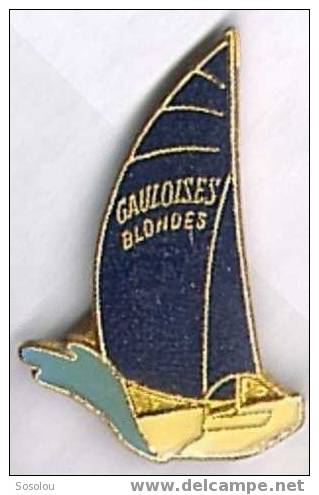 Gauloises Blondes. Le Voilier - Boats