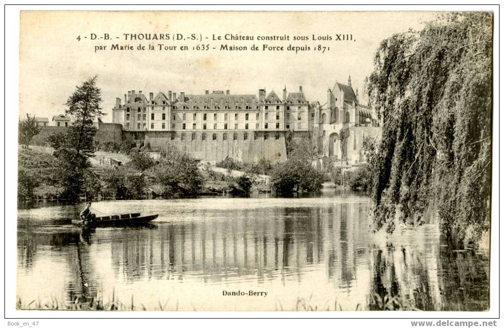 {28221} 79 Deux Sèvres Thouars , Le Château Construit Sous Louis XIII . Animée , Barque - Thouars