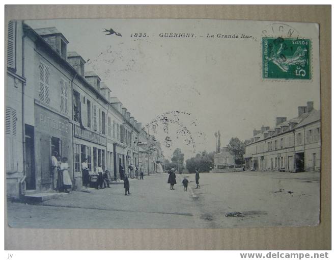 GUERIGNY - La Grande Rue - Guerigny