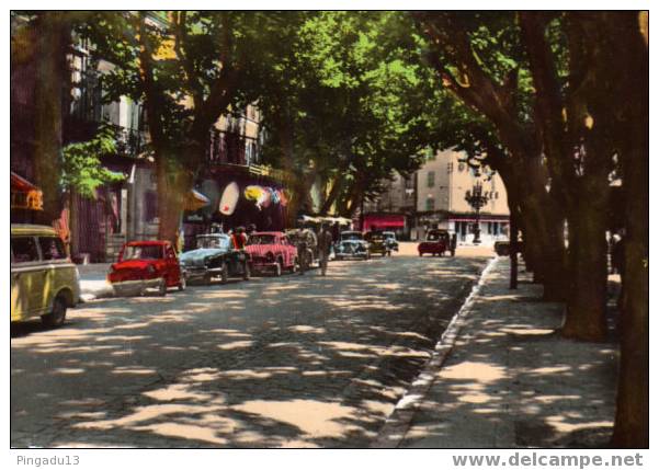 Aubagne Cité Gantheaume Cours Barthélemy Renault Dauphine Aronde P60... à Voir - Aubagne