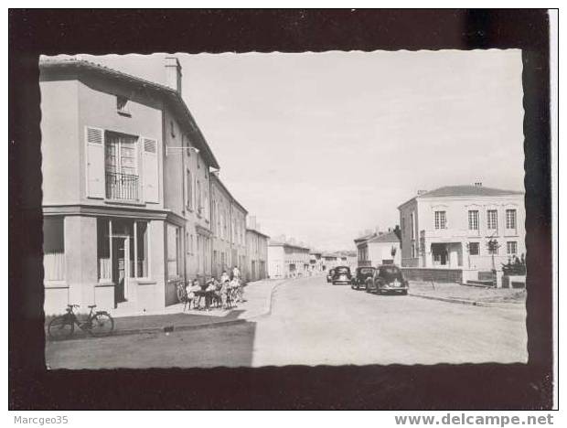 003757 Oradour Sur Glane La Rue Principale édit.van Eyk Rouleau Animée Automobiles Peugeot 203 - Oradour Sur Glane