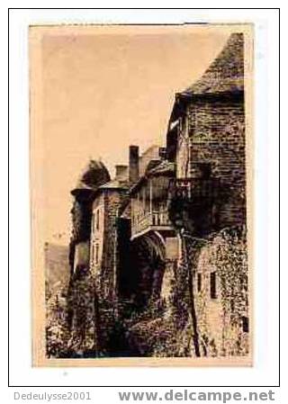 Mai  196601 Uzerche  Vieux Castel N° 104 - Uzerche