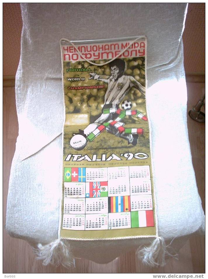 RARE USSR VIMPEL / GONFALON / CALENDAR (210X620mm) - SOCCER / FOOTBALL WORLD CHAMPIONSHIP - ITALY 1990 - Abbigliamento, Souvenirs & Varie
