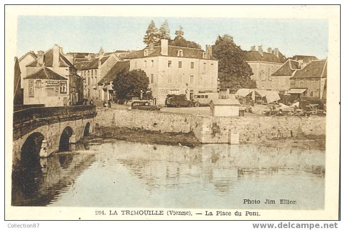 86 - VIENNE - LA TRIMOUILLE - MARCHE - FOIRE Sur La PLACE - VOITURE + CAMION - La Trimouille