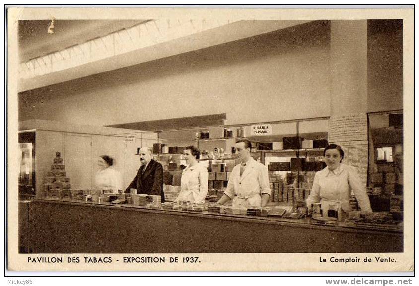 PARIS--Exposition 1937---Pavillon Des Tabacs---Le Comptoir De Vente (très Animée) - Expositions