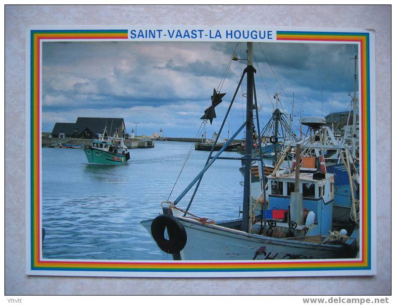 Saint-Vaast-la-Hougue : Le Port, La Rentrée Des Chalutiers - Saint Vaast La Hougue