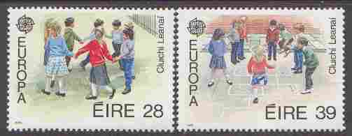 CEPT / Europa 1989 Irlande N° 682 Et 683 ** Jeux D'enfants, La Ronde Et La Marelle - 1989