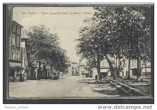 07 LES VANS * Place Léopold Ollier Et Henri Thibon **Belle Carte - Les Vans