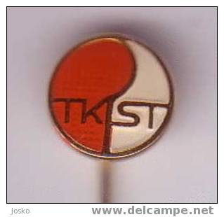 TK SPLIT - Tennis Club ( Croatia ) Pin Badge - Tennis
