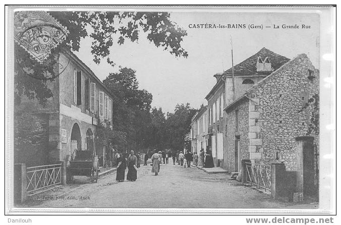 32 // GERS / CASTERA /la Grande Rue / Tapie Photo Edit/ ANIMEE - Castera