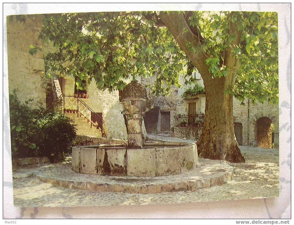 84 VAISON LA ROMAINE PLACE DU VIEUX MARCHE - Vaison La Romaine