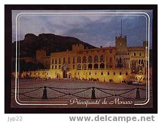 Jolie CP Principauté De Monaco - Le Palais Princier De Nuit - A Circulée - Prinselijk Paleis