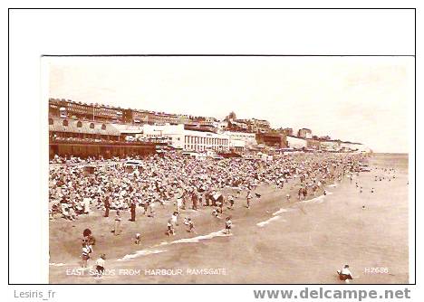 CPA - PHOTO - RAMSGATE - EAST SANDS FROM HARBOUR - TRES ANIMEE - H 2686 - VALENTINE - Ramsgate