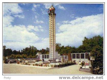 CPSM - ORADOUR-SUR-GLANE - Le Monument - Coul - Ann70 - - Oradour Sur Glane