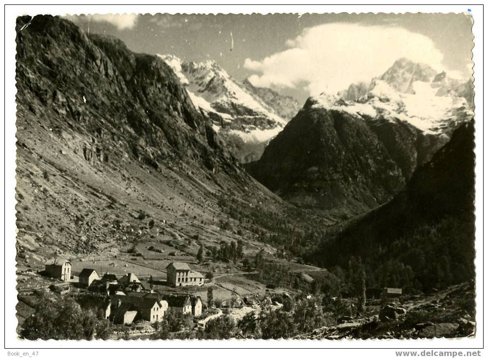 {25718} 38 Isère Le Pays D' Oisans , Les étages , Circulée En 1952 ? - Bourg-d'Oisans