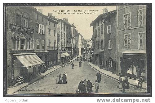 87 ST JUNIEN * La Rue Lucien Dumas ( Anciennement Rue Du Pont Levis ) **TRES BELLE CARTE ANIMEE** - Saint Junien