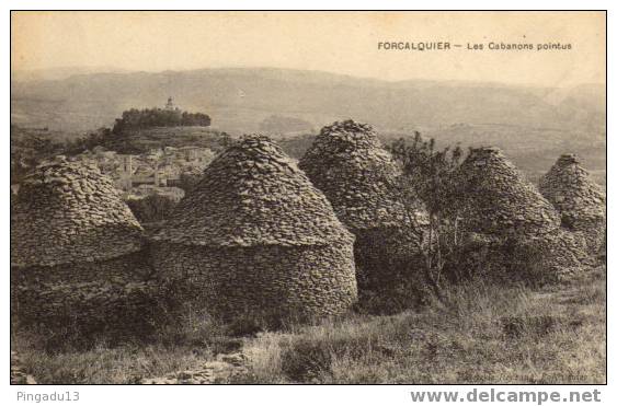 Forcalquier Les Cabanons Pointus à Voir - Forcalquier