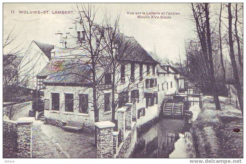 MOULIN = WOLUWE ST LAMBERT = (n° 11)  Horiz. = Vue Sur La Laiterie Et L'ancien - Moulins à Eau