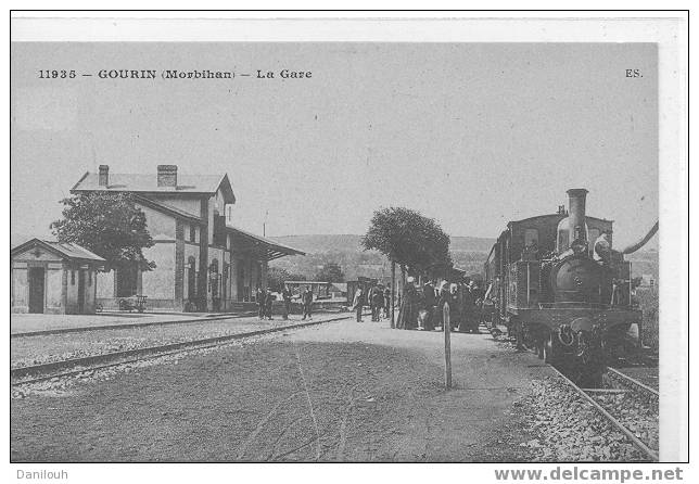 56 // MORBIHAN / GOURIN / La Gare N° 11935 E.S. / ANIMEE / Arrivée Du Train / - Gourin