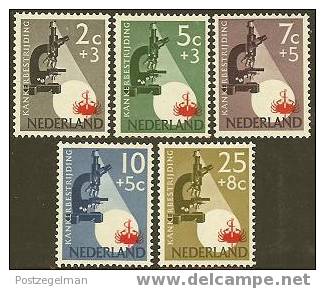 NEDERLAND 1955 OMP Zegel(s) Rode Kruis 662-666  #120 Mint Hinged - Unused Stamps