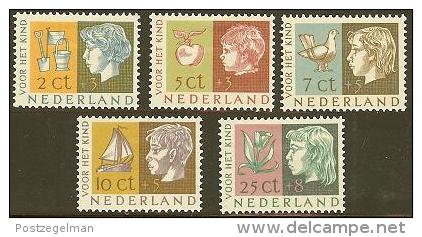 NEDERLAND 1953 OMP Zegel(s) Kind 631-635  #95 - Unused Stamps