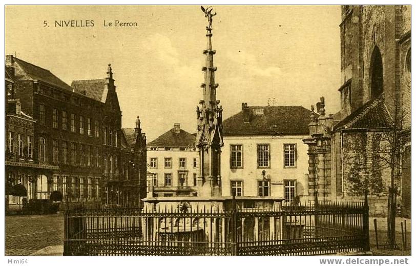 BELGIQUE -  3.C.P.A.  DE NIVELLES - La Collegiale Ste-gertrude- Statue De Jean Nivelles- Et Le Perron - Nijvel