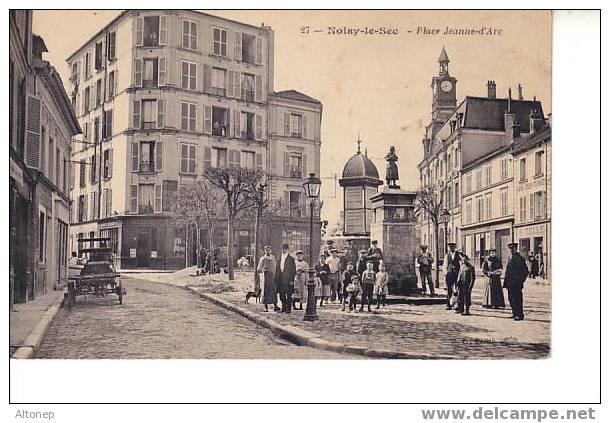 Place Jeanne D'Arc Bien Animée - Noisy Le Sec