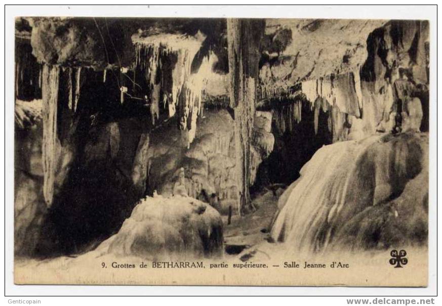 G10  - Grottes De BETHARRAM - Partie Supérieure - Salle Jeanne D'Arc - Lestelle-Bétharram