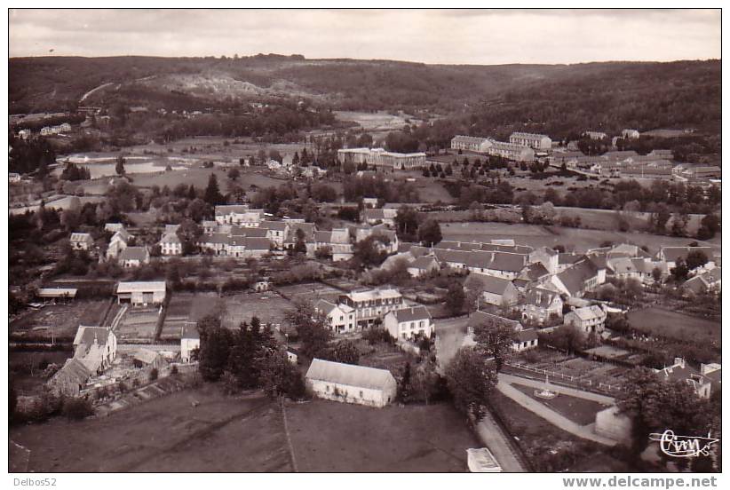 La Courtine      Vue Aérienne - La Courtine