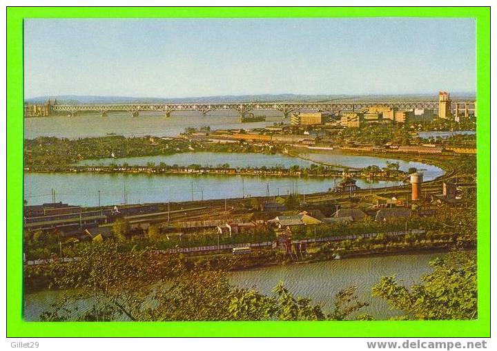 NANKING,CHINA - BRIDGE -  THE  NANKING YANGTSE RIVER BRIDGE FROM A DISTANCE  - - Chine