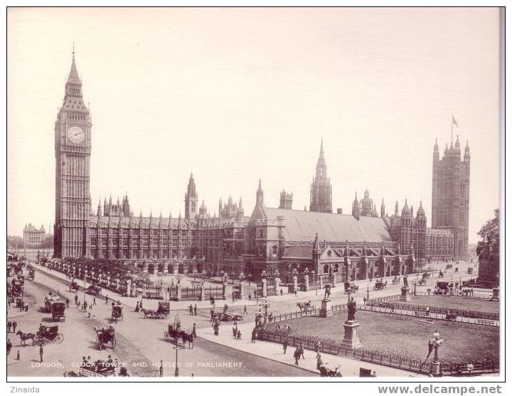 PHOTO DE LONDRE: LONDON , CLOCK TOWER AND HOUSES OF PARLIAMENT - PAS CARTE POSTALE - Houses Of Parliament