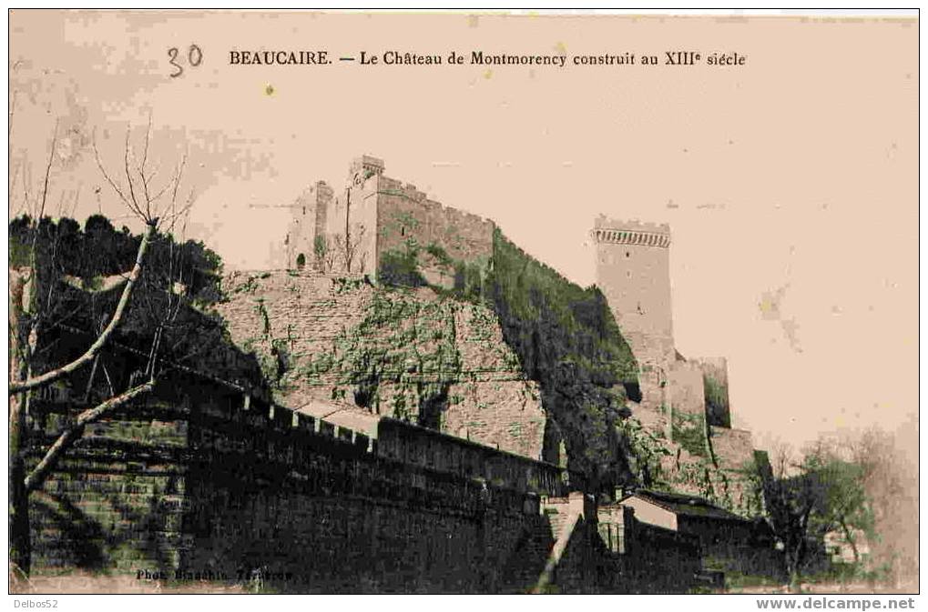 Beaucaire - Le Château De Montmorency Construit Au XIIIe Siècle - Beaucaire