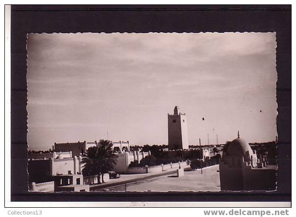 ALGERIE - Ouargla - Hopital Et Chateau D'eau - Ouargla