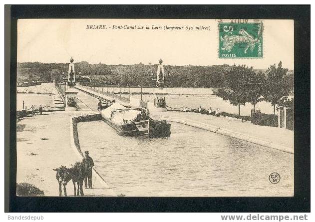 Briare -  Pont Canal Sur La Loire (Longueur 630 Mètres) ( Animée Péniche Halage C.F.M.) - Briare