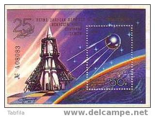 RUSSIE - 1982 - Cosmos - Satelit Sputnic 1 - Bl.** - UdSSR