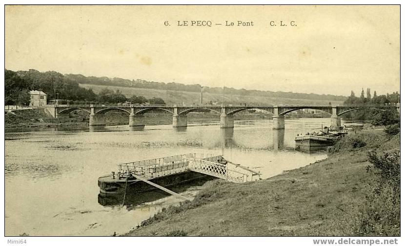 D. 78. LE PECQ - Le Pont Le Canal Avec Peniche - Le Pecq