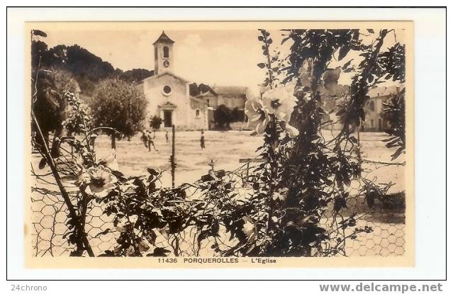 Ile De Porquerolles: L'Eglise (06-4526) - Porquerolles