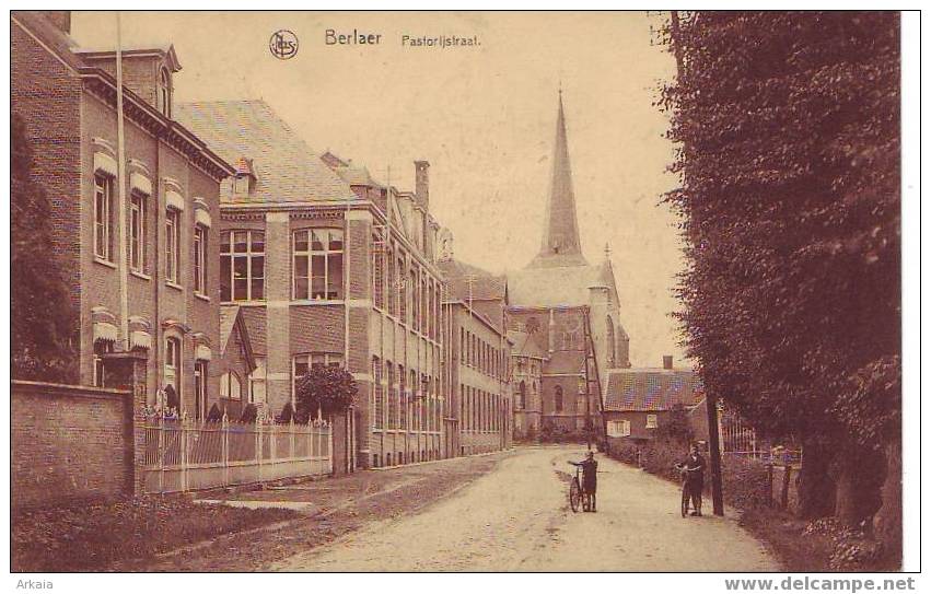 BERLAER = Pastorijstraat (Nels + J. V D Broeck) Vierge - Berlaar