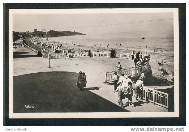 CPSM - Le Val André - La Rotonde Et La Plage (animée, Waron 9939) - Pléneuf-Val-André