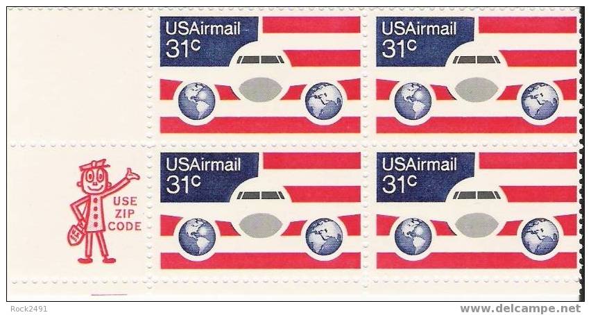 US Scott C90 - Zip Block Of 4 - Plane Globes And Flag 31 Cent - Mint Never Hinged - 3b. 1961-... Ungebraucht