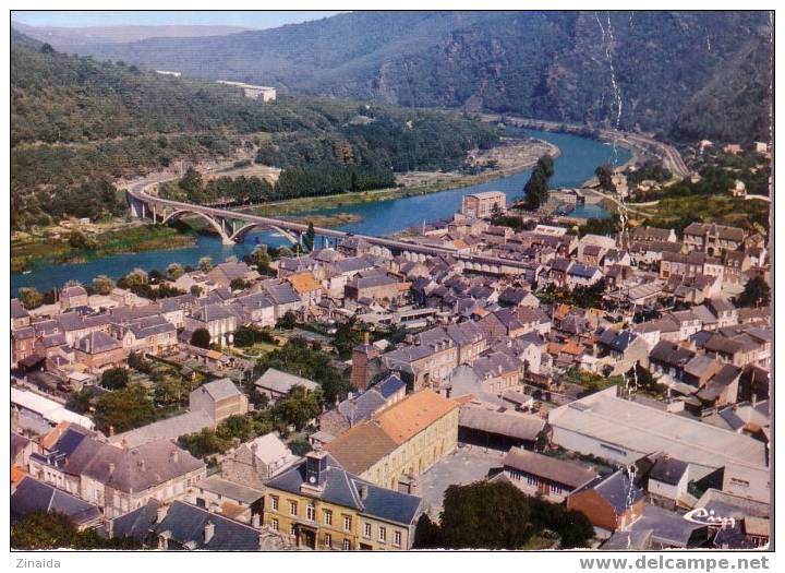 CARTE POSTALE DE REVIN - VUE AERIENNE - PONT SUR LA MEUSE - Revin