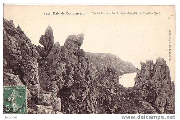 Baie De Douarnenez - Côte De Beuzes - Rochers Dentellés De Castel Ar Roch - Douarnenez